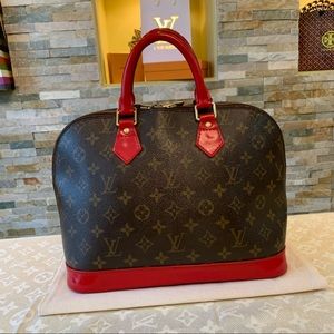 SOLD Louis Vuitton Alma Handbag PM❤️